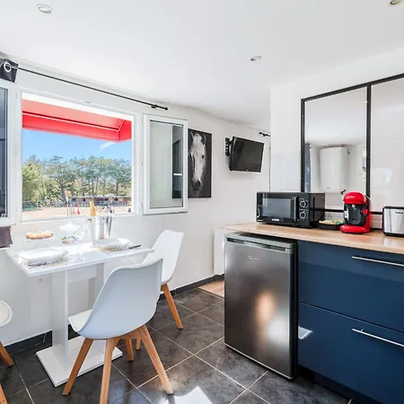 - Parking Gratuit - La Baule - Cuisine - Wifi - Calme Apartment